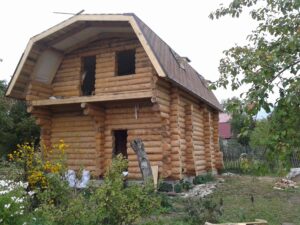 Двускатная ломаная крыша, монтаж мягкой кровли